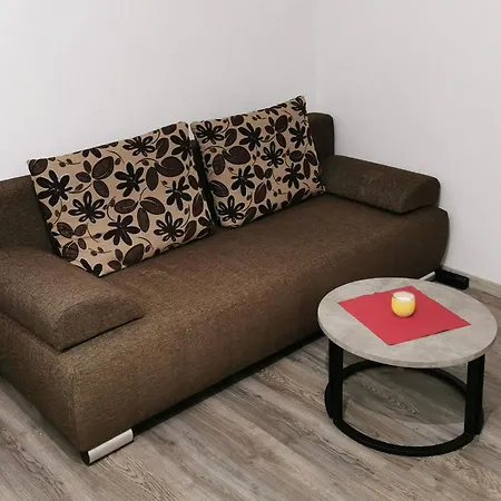 Hilde Apartment *